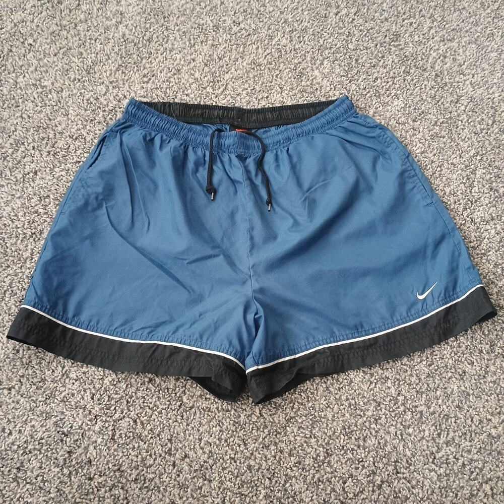 Nike Vintage 90s Y2K Athletic Baggy Shorts Women's Medium 28x4 Swoosh Preppy